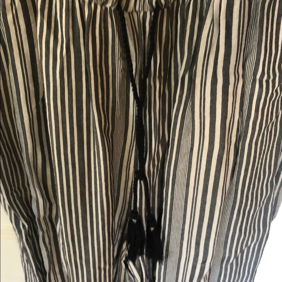 Black/white striped jumper. Elastic-waist w/tassel - Picture 4 of 5